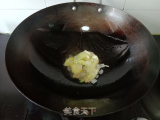 糖醋排骨的做法步骤：4