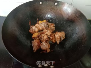 糖醋排骨的做法步骤：6