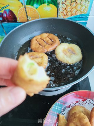 葱香炸油饼的做法步骤：13