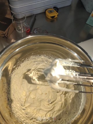 抹茶草莓卷的做法步骤：11