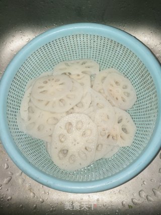 糖醋莲藕的做法步骤：3