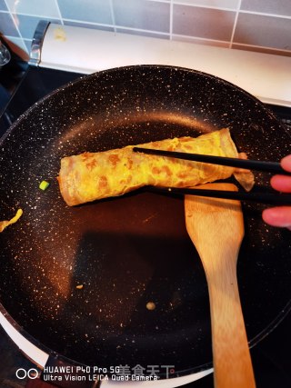 家庭自制烤冷面，干净卫生，卖相味道一点不输夜市里的烤冷面。的做法步骤：10