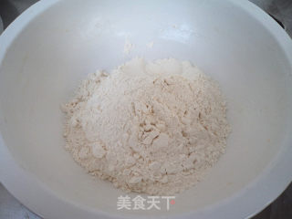 祥云馒头的做法步骤：1