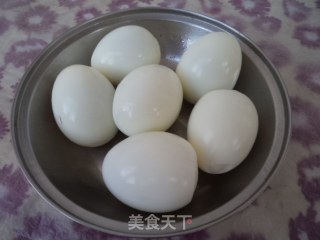 红烧五花肉熏鸡蛋的做法步骤：9