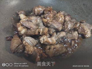牛腩圣女果烧土豆的做法步骤：5