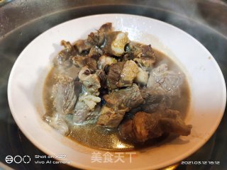 牛腩圣女果烧土豆的做法步骤：6