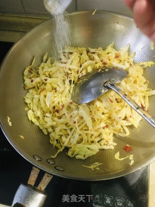酸辣莲花菜的做法步骤：4