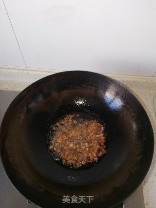 蒜苔炒腊肉的做法步骤：2