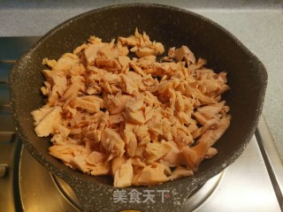 火麻仁三文鱼松的做法步骤：7
