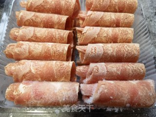 水煮牛肉卷的做法步骤：1