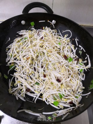 酸辣豆芽的做法步骤：6