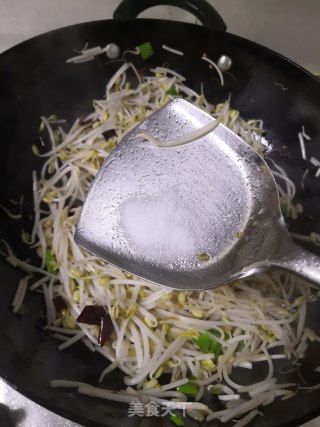 酸辣豆芽的做法步骤：7