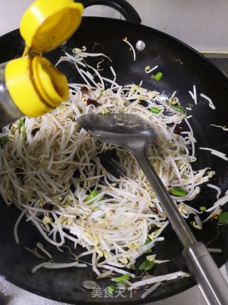 酸辣豆芽的做法步骤：8