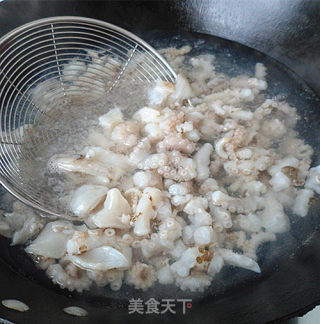 酱爆八带鱼的做法步骤：3