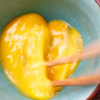 蜢子虾酱蒸蛋的做法步骤：3