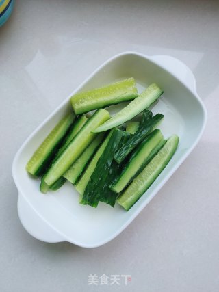 糖醋爽口黄瓜条的做法步骤：4