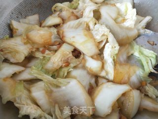 白菜粉条炖冻豆腐汤的做法步骤：4