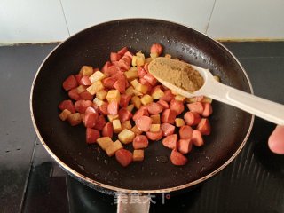 孜然土豆火腿肠的做法步骤：5