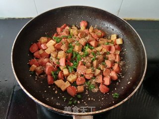 孜然土豆火腿肠的做法步骤：7