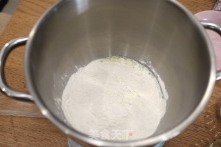 蜜豆吐司的做法步骤：2