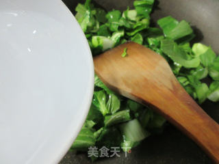荸荠炒菜芯的做法步骤：7