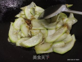清炒胡瓜的做法步骤：7