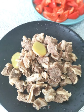 火麻油西红柿牛腩汤的做法步骤：8