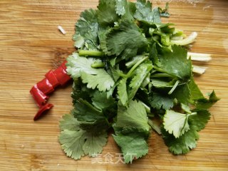 牛肉丸海带苗汤的做法步骤：2