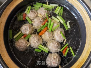 牛肉丸海带苗汤的做法步骤：8