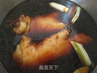 高压锅版红烧猪蹄的做法步骤：7