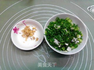 酱香腊肉蘑菇黑米饼的做法步骤：4