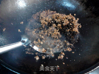 酱香腊肉蘑菇黑米饼的做法步骤：10