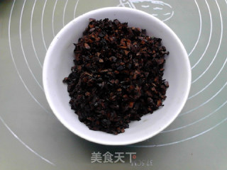 酱香腊肉蘑菇莜面蒸饺的做法步骤：3