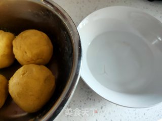 玉米面窝头的做法步骤：6