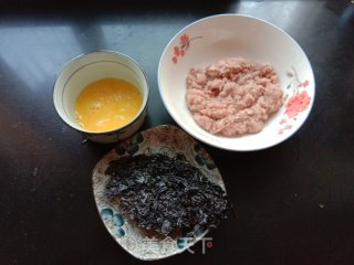 紫菜肉丸汤的做法步骤：1