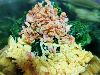 菠菜鸡蛋饺子的做法步骤：9