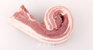 粉蒸肉的做法步骤：1