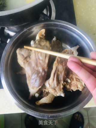 白水煮腊鸭的做法步骤：7
