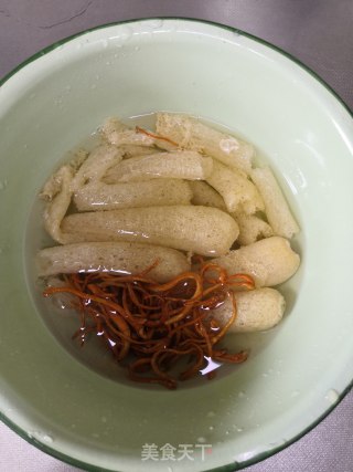 椰香猪蹄汤的做法步骤：3