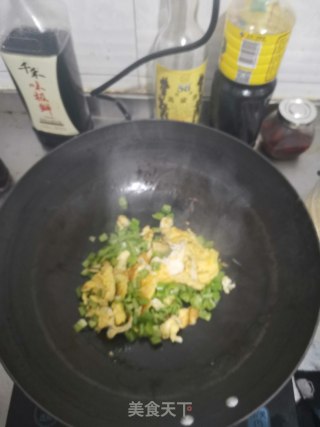 尖椒鸡蛋拌面的做法步骤：3