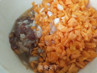 驴肉胡萝卜馅包子的做法步骤：3