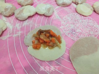驴肉胡萝卜馅包子的做法步骤：6