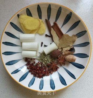 家常卤牛肉的做法步骤：2