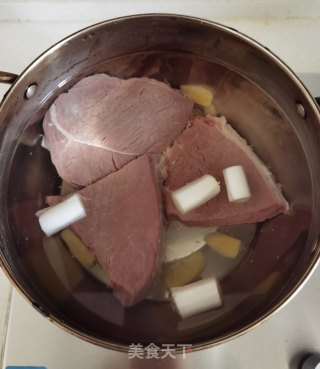 家常卤牛肉的做法步骤：4