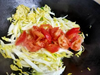 番茄娃娃菜炒鸡蛋的做法步骤：7