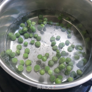 青豆腊肉炒饭的做法步骤：5