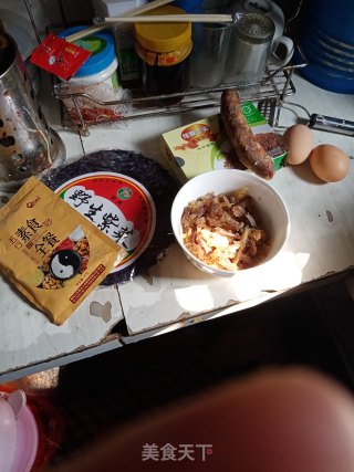 紫菜包饭卷的做法步骤：1