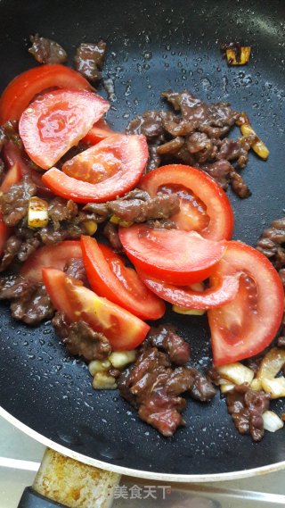 番茄炒牛肉的做法步骤：6