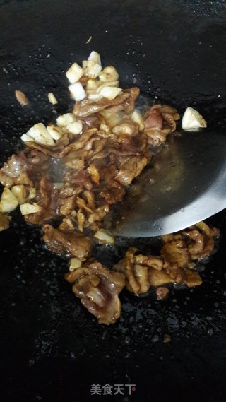 番茄炒猪肉的做法步骤：5