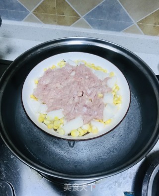 肉末淮山蒸玉米的做法步骤：3